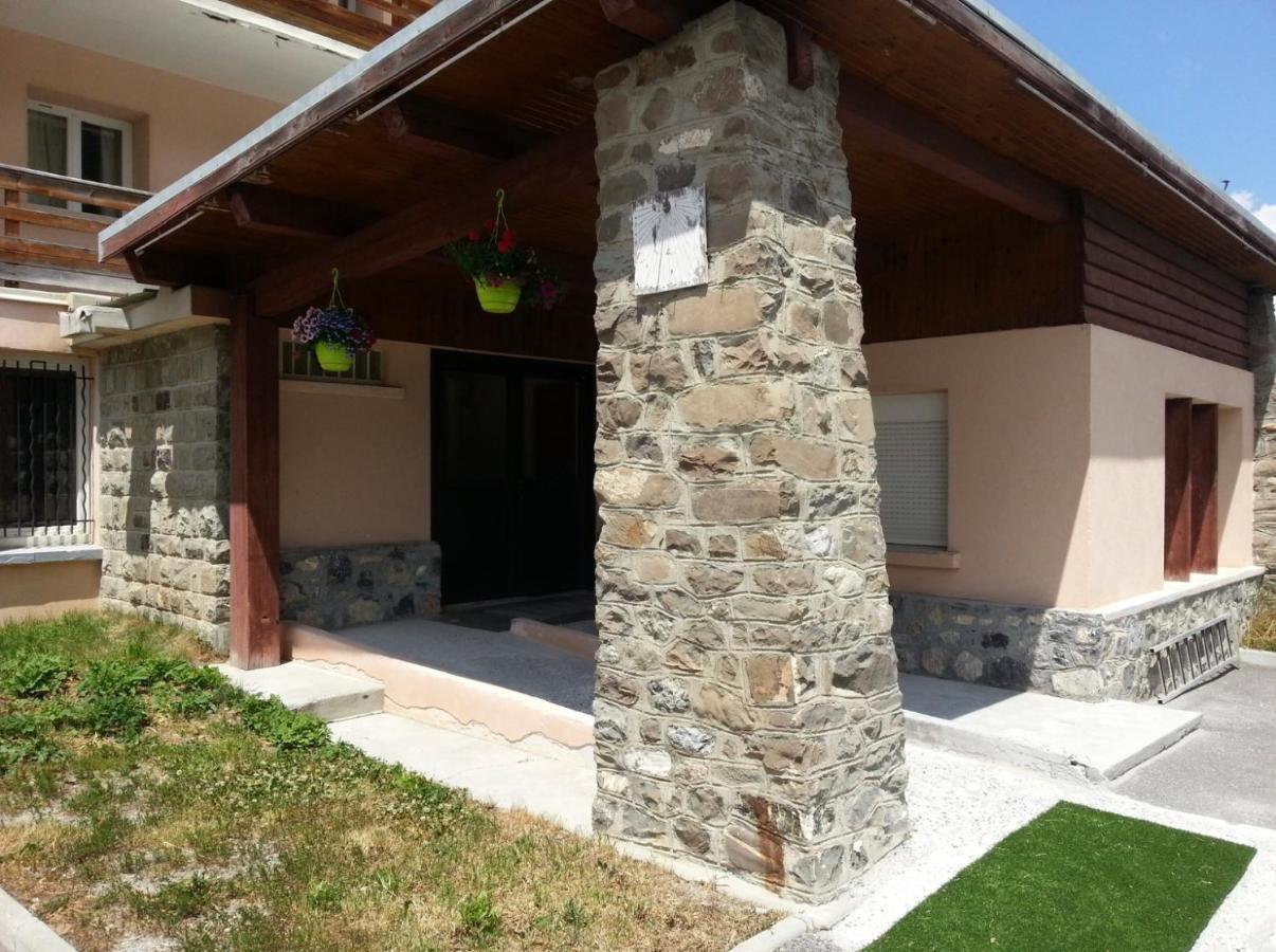 Vars, Appart Spacieux Renove 4 Couchages Dans Chalet Vars  Eksteriør billede