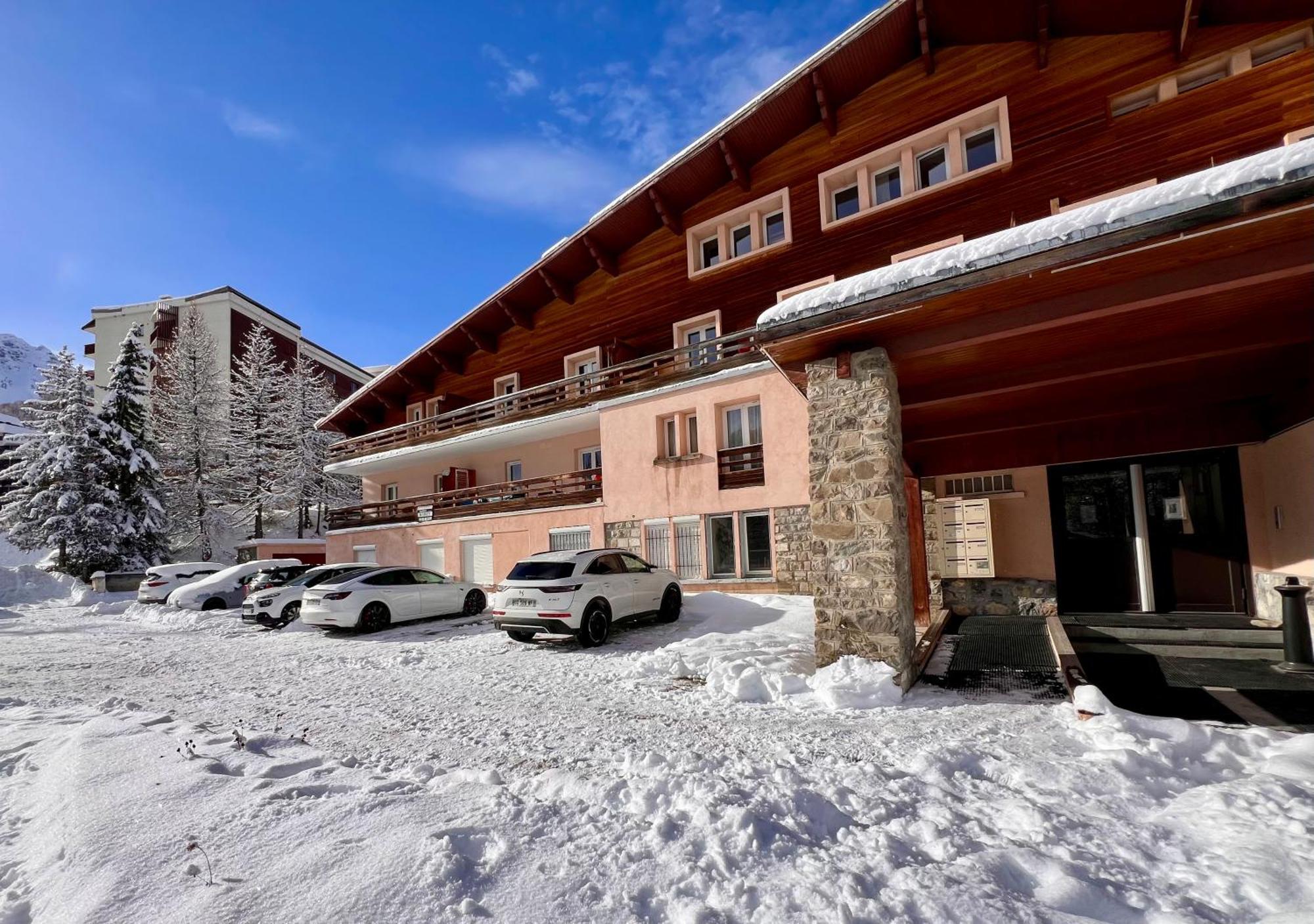 Vars, Appart Spacieux Renove 4 Couchages Dans Chalet Vars  Eksteriør billede